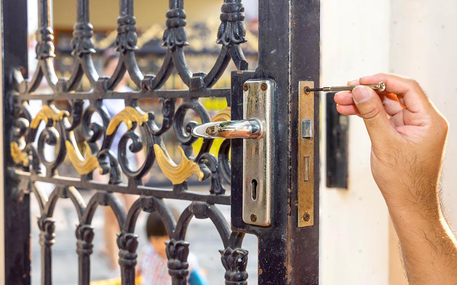 ouvrir une porte blindée avec une radio Courbevoie